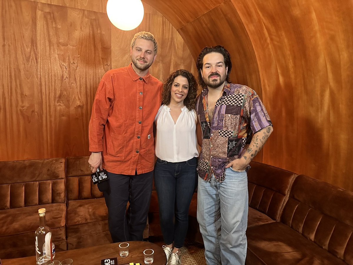 Tuvimos entrevista EXCLUSIVA con <a href="/MilkyChance/">Milky Chance</a> que HOY darán concierto en México! 😎🤟🏻🔥🎤Además nos cantaron varios de sus éxitos! Muy pronto en todas las redes de <a href="/alfa913fm/">Alfa 91.3 FM</a> estará la entrevista completa!  📻🎧