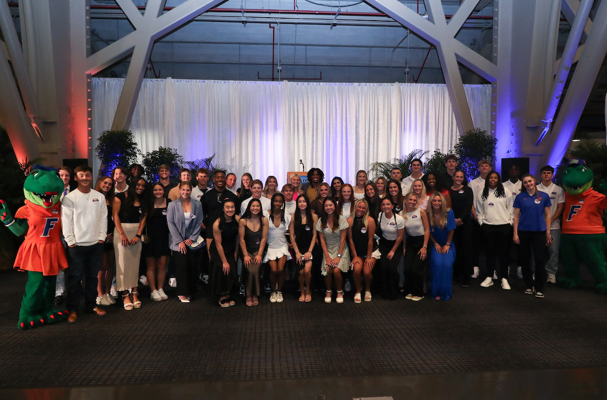 Some shots from last night's @GatorBoosters Scholarship Endowment Dinner at O'Dome ... #Gators ... Frames from @AshleyRay_Photo