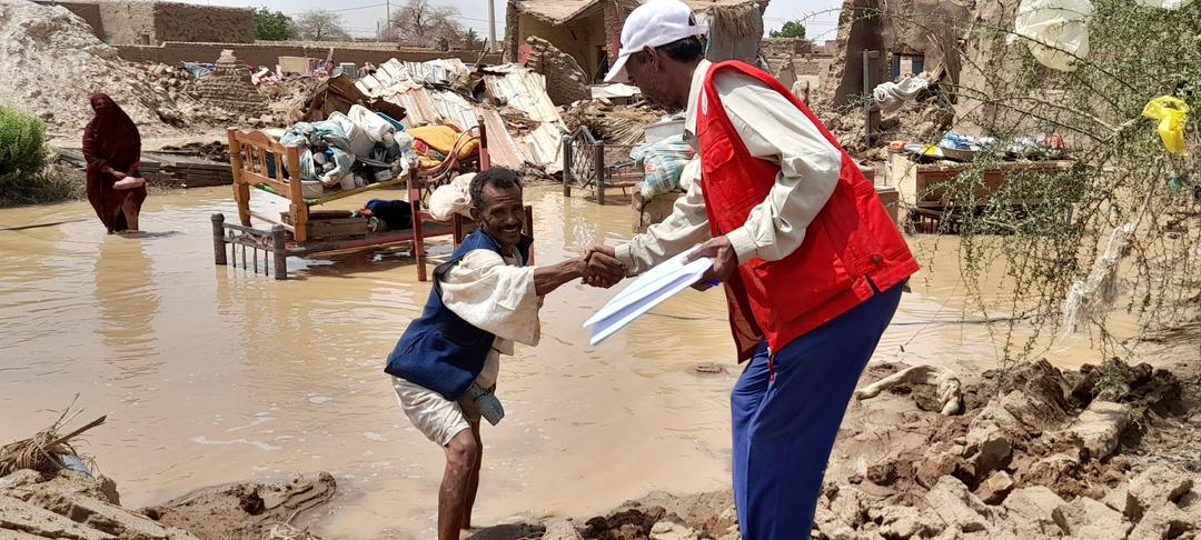 #ConflictoSudán: Claves para entender la mayor crisis del hambre del mundo. Casi 5 millones de personas se encuentran en situación de emergencia de hambre. Es decir, en la fase previa a la declaración de hambruna o fase 5.🧵👇