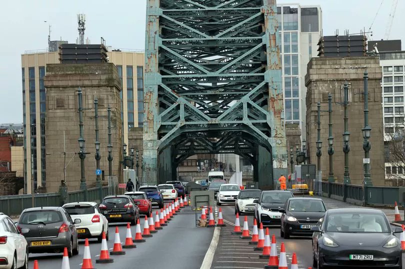 Tyne Bridge warning ahead of end of school holidays - as council boss reveals how long travel has been taking so far
chroniclelive.co.uk/news/north-eas…