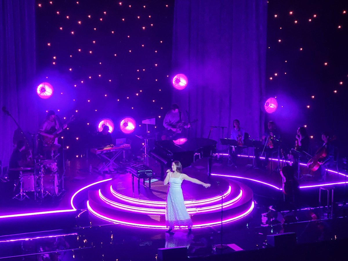 MatthewM_VO's tweet photo. unrelated to voice acting but I got to watch Laufey perform on my birthday yesterday, best gift to myself hands down 😭😭😭 https://t.co/26jm7VVLyK
