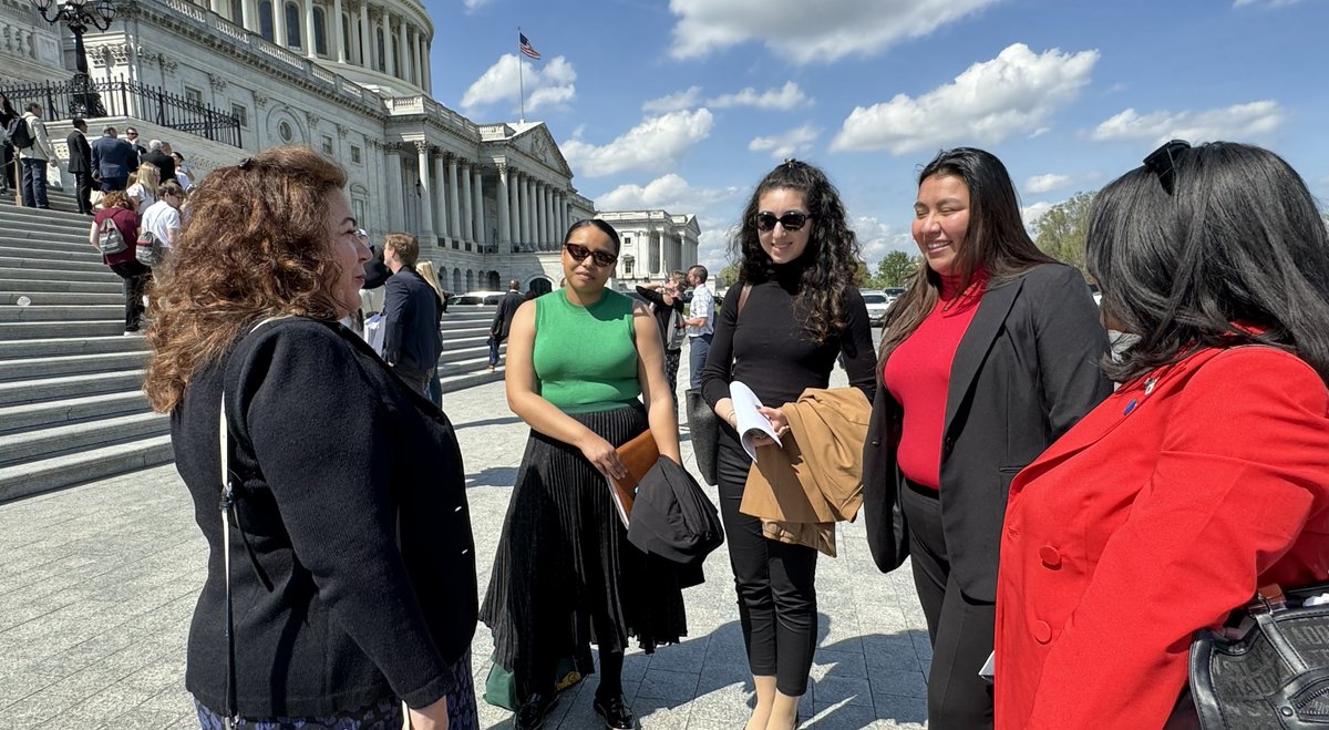 Great to meet with a few @calpolypomona students in Capitol Hill this week! We discussed the importance of supporting Hispanic-Serving institutions and how Congress can continue to support our Latino and undocumented students.