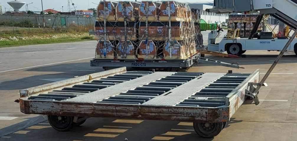 Tras transportar a cientos de macacos desde Mauricio a su masacre en Camarney y en otros laboratorios europeos y de UK hace tan sólo 3 días, “sospechamos” que la aerolínea SkyTaxi ha realizado otro de estos crueles transportes desde Camboya a Canadá. Después de que otras muchas…