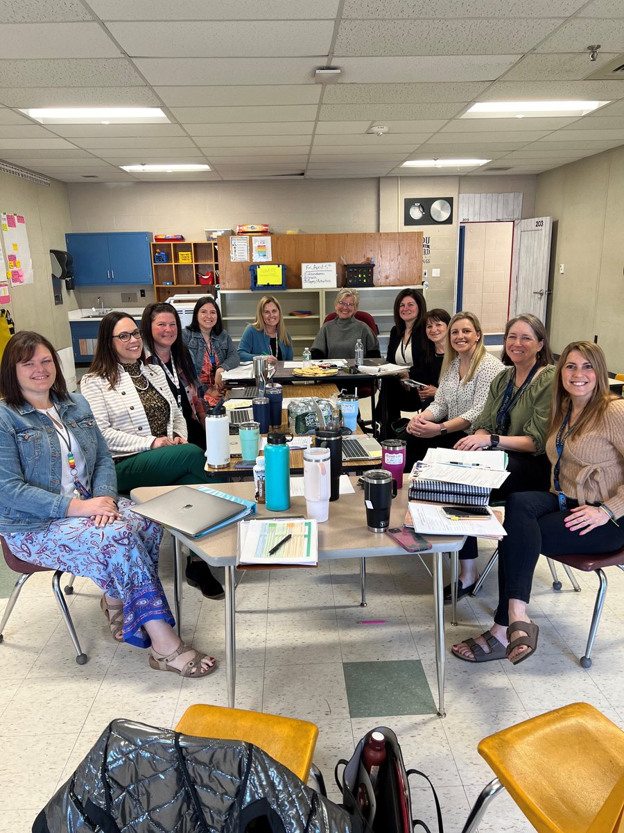 This week, educators at Northwest Elementary School in Manchester joined Dr. Carol Tolman, co-author of LETRS (Language Essentials for Teachers of Reading & Spelling) to support the Pathways to Literacy Proficiency Pilot #scienceofreading @LexiaLearning @DrCarolTolman1 @mansd_nh