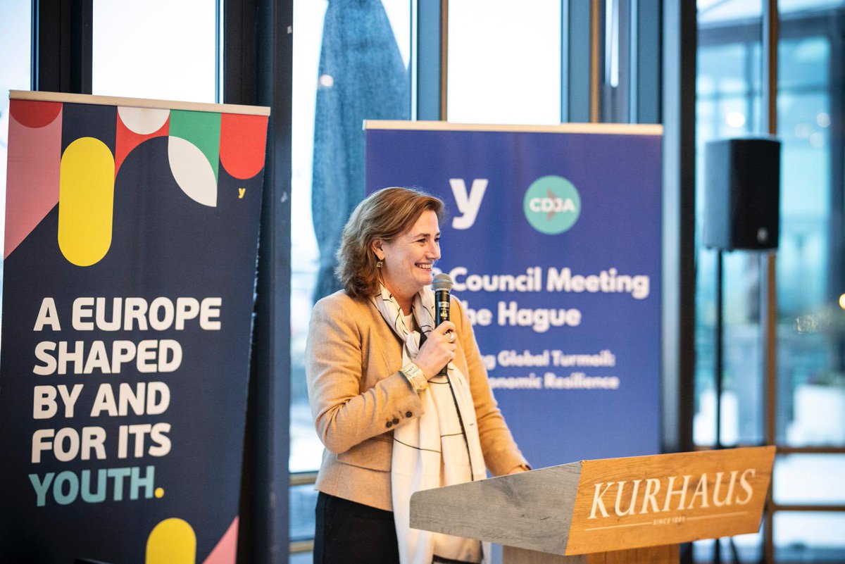 EVP-jongeren uit heel Europa komen samen in Den Haag, de stad van Vrede en Recht🌍 Mijn boodschap: juist in deze tijd van geopolitieke spanning is het belangrijk om waarden als solidariteit, gelijkwaardigheid en vrijheid uit te blijven dragen🤝 @CDJA @YouthEPP