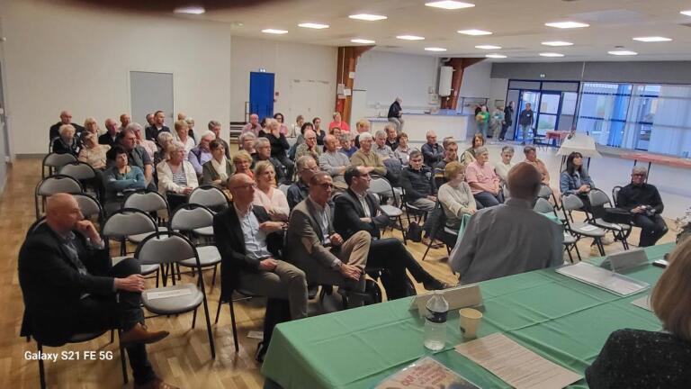 Assemblée générale de #FranceADOT53 @VilledEvron devant un public nombreux. 
Le #DonDorganes, de #Tissus, de #MoelleOsseuse plus que jamais nécessaire pour sauver des vies.
#Merci aux bénévoles pour leur investissement au service de cette grande cause toute l'année
#JeDonneTuVis