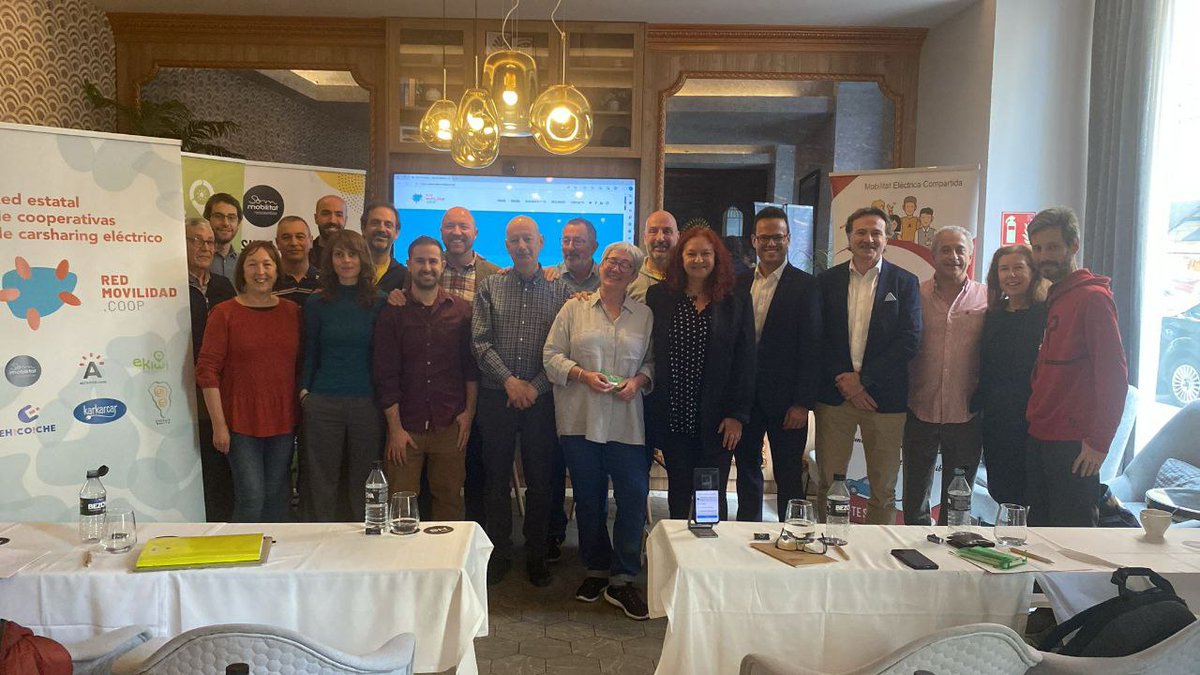 ✳️ Hem constituït Redmovilidad!

🚗 La xarxa de cooperatives <a href="/Redmovcoop/">Redmovilidad.coop</a> queda oficialment constituïda.

✊ Unim esforços per la #MobilitatSostenible!