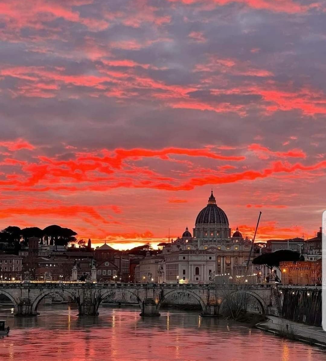 Se m'innamoro, se m'innamoro, se m'innamoro sarà di te🎶🎵 #tramonto #Roma