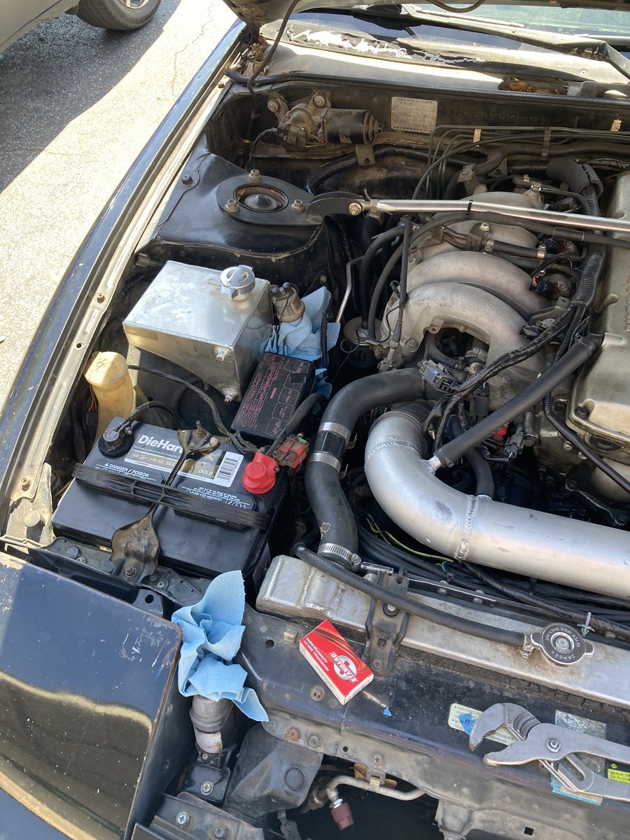 This piece of shit. Some days I question why I keep it. 

Oil pressure sensor took a shit, blew out the diaphragm, and leaked oil all over

Been awhile since I’ve done a parking lot repair on it.