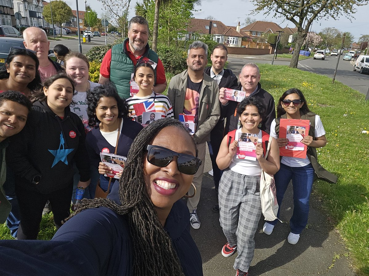 Great campaign session in Harrow today ... lots of support for @SadiqKhan and @KrupeshHirani just a few weeks left until May 2nd when I urge you to use all your votes for @UKLabour Ps always nice to campaign in the sun 🌞