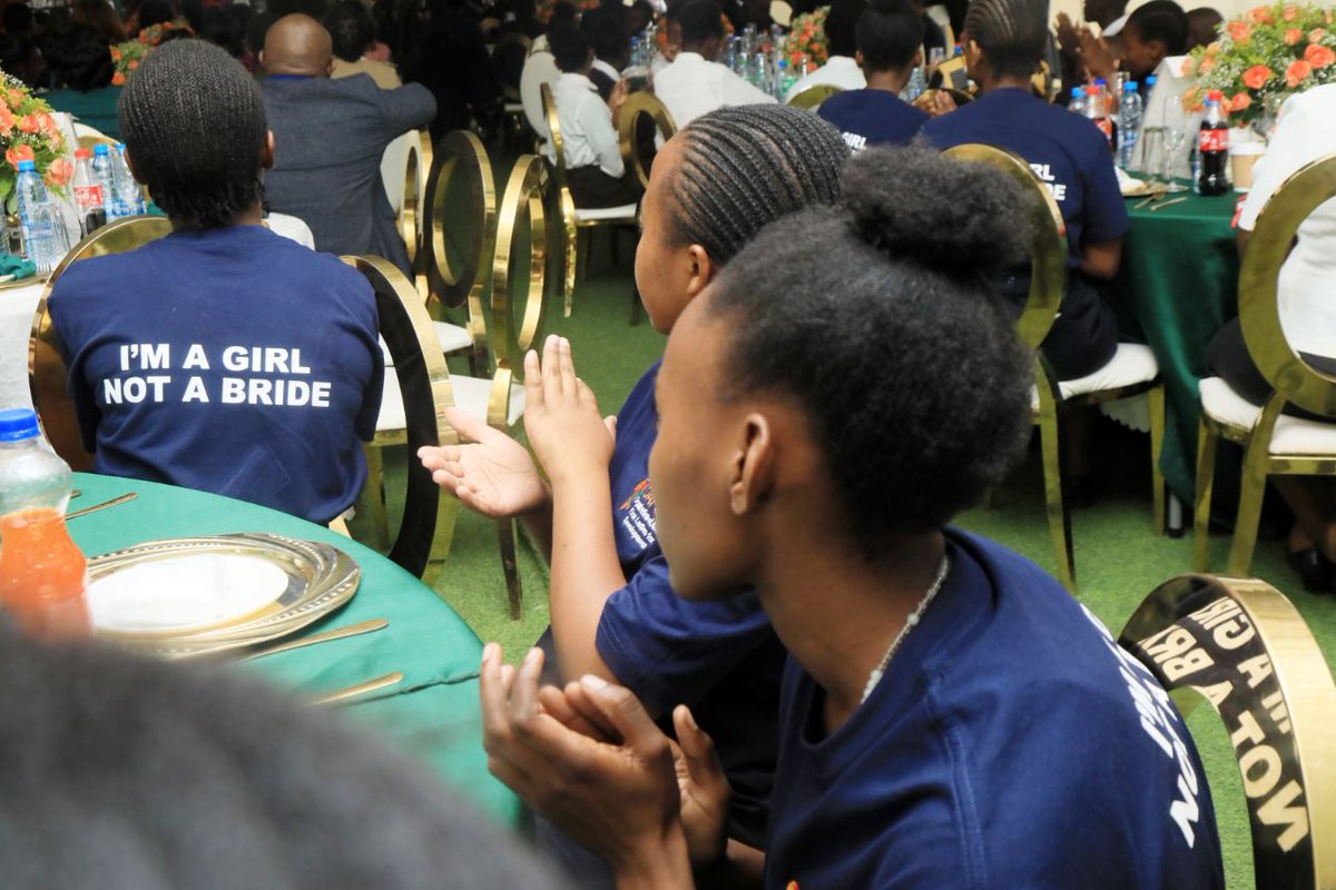 Hosted youth from across #Zambia for our mentorship program in ending child marriage. Grateful to our partners @StanbicBankZM @PlanZambia @MerckFoundation @OAFLAD for their support. Let us champion a future where child marriage is nothing but a distant memory. #EndChildMarriage