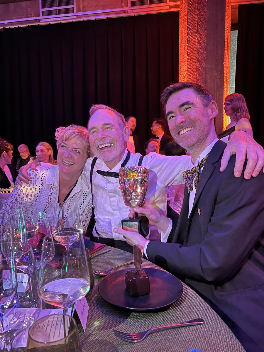 Tara Saunders tweet media