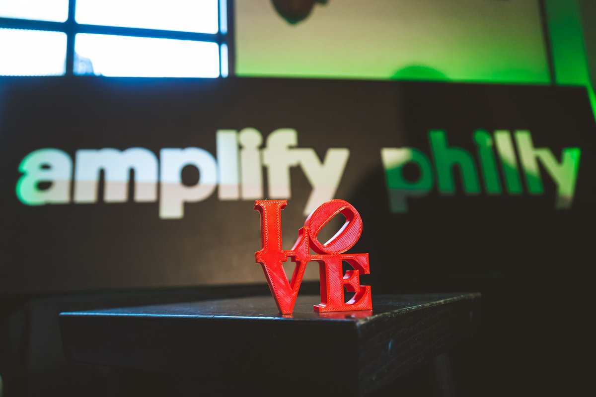 Stay in the loop with all things Amplify Philly by signing up for our newsletter! Click the 🔗 below to receive notifications about upcoming networking events, our partners, activities, and more! 📩⚡️ amplifyphilly.com/join-our-maili… 📸: @joshguerra13 #AmplifyPhilly #PhillyHappenings