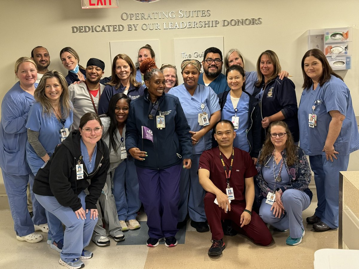 The St. Francis PACU (Post Anesthesia Care Unit) has achieved the Beacon Gold Award for Excellence from the American Association of Critical-Care Nurses.  Congratulations to the entire team!