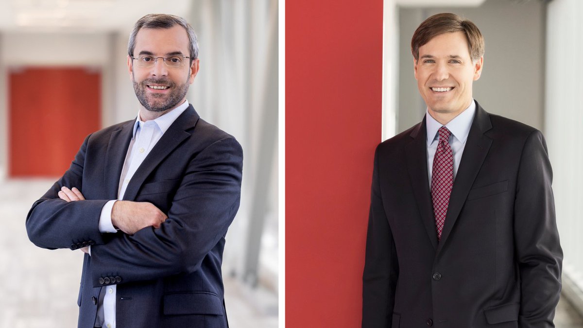 Exclusive Q&A: Vanguard’s Americas Chief Economist Roger Aliaga-Díaz and Senior Economist Josh Hirt chat about the role of the U.S. dollar in international currency reserves. bit.ly/3VRQUZO #VanguardInsights #Economy #Currency