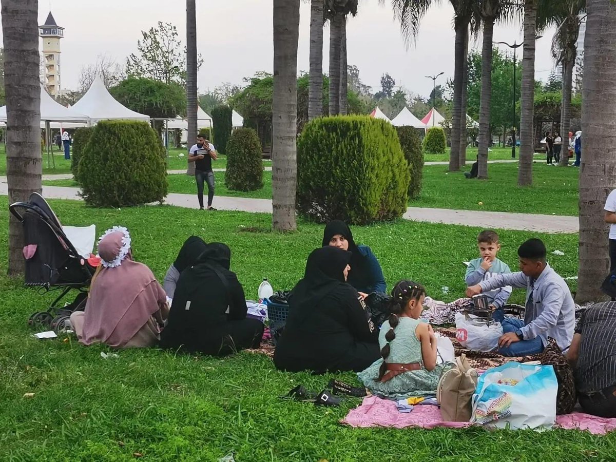 Afganistan,Suriye değil! Maalesef Adana portakal çiçeği karnavalı. Son 3 yıldır karnaval a gitmememin sebebi