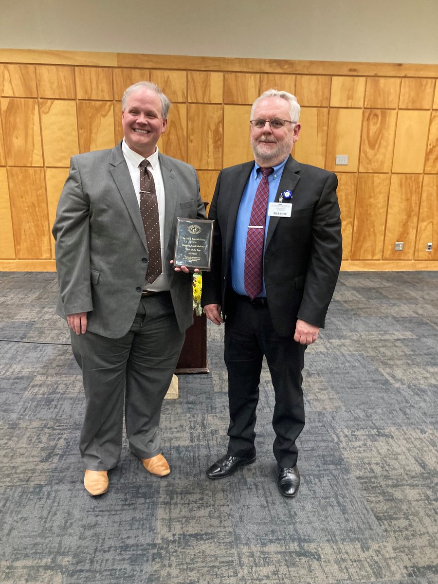 UMMC Academic Affairs (@ummcacademics) on Twitter photo Congratulations to Dr. Ken Thompson (right), director of IR and faculty in the department of advanced biomedical education, and Dr. David Norris (left), assistant dean in <a href="/UMMCAdmitMD/">UMMC SOM Admissions</a>, for receiving the "Best M1 Course" (Evidence Based Medicine) Award at the Evers Award dinner! Congratulations to Dr. Ken Thompson (right), director of IR and faculty in the department of advanced biomedical education, and Dr. David Norris (left), assistant dean in <a href="/UMMCAdmitMD/">UMMC SOM Admissions</a>, for receiving the "Best M1 Course" (Evidence Based Medicine) Award at the Evers Award dinner!