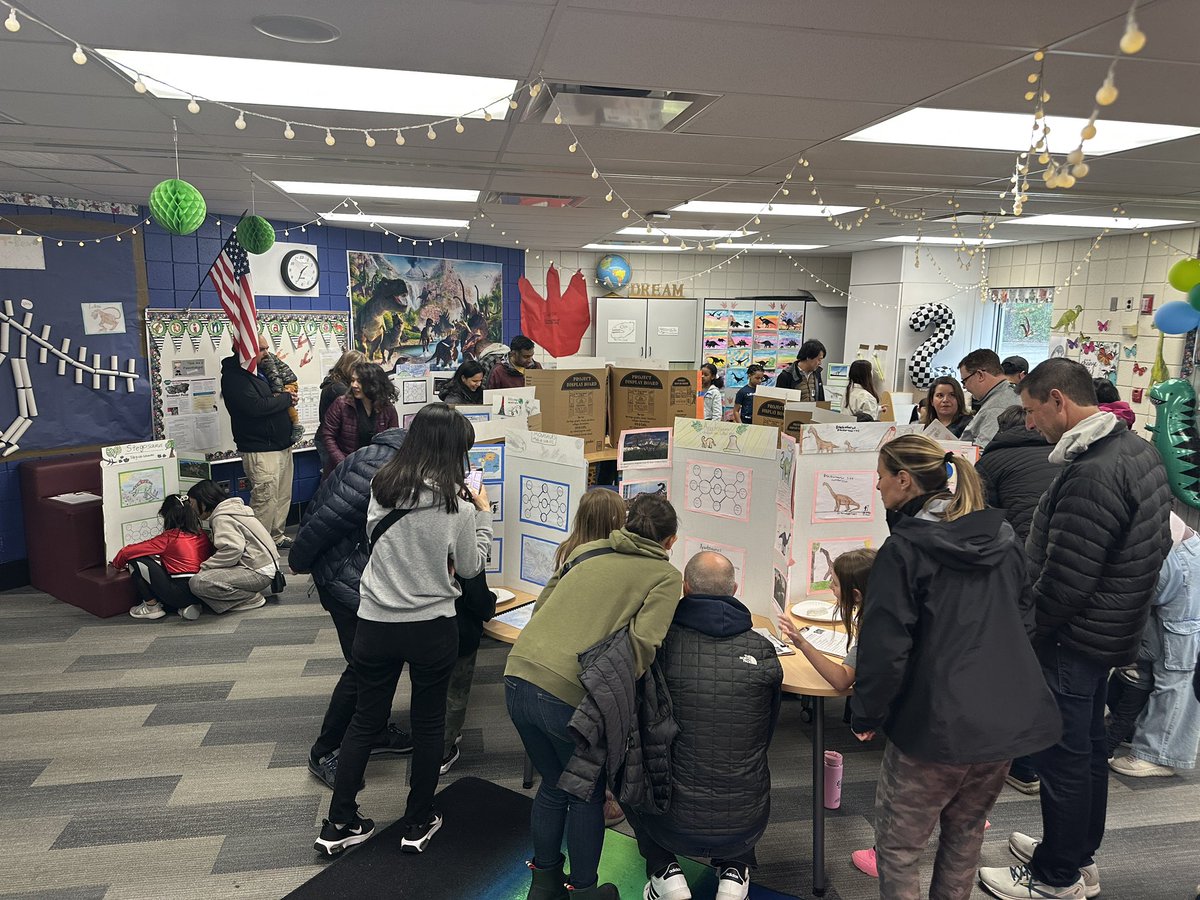 Musa2nd's tweet image. Dinosaur Museum is open! 🦕 @NoviParkview