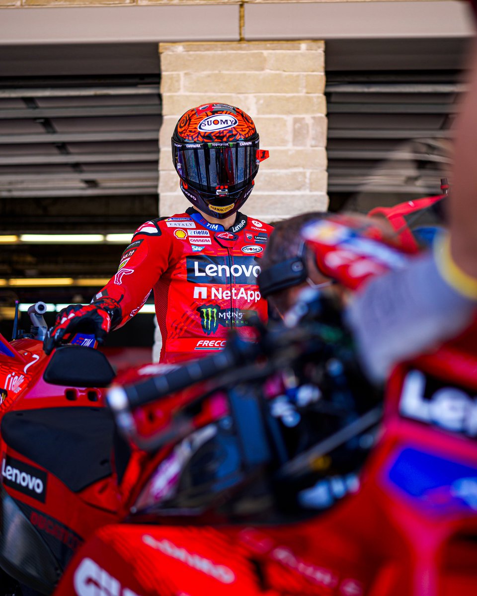 The rodeo has begun! 🐎 #AmericasGP 🇺🇸

#ForzaDucati #DucatiLenovoTeam