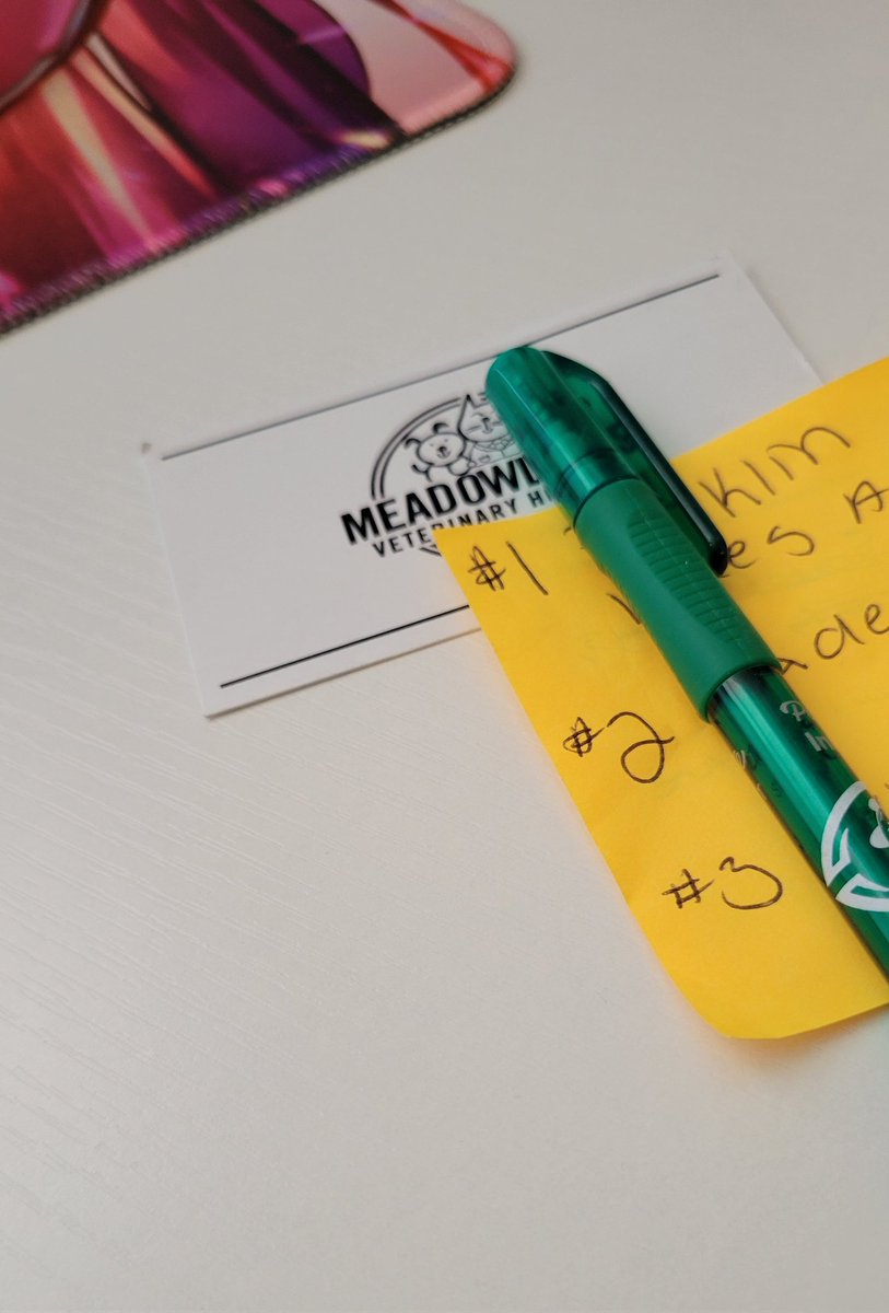 AshleyGx23's tweet photo. My bf so wholesome 😭 took his dog to the vet &amp; brought me one of their cards for tangy, but also got a list of exotic vets for my reptiles and was showing them pics of my snakes 🥹💜 https://t.co/OjYMBIHWtc
