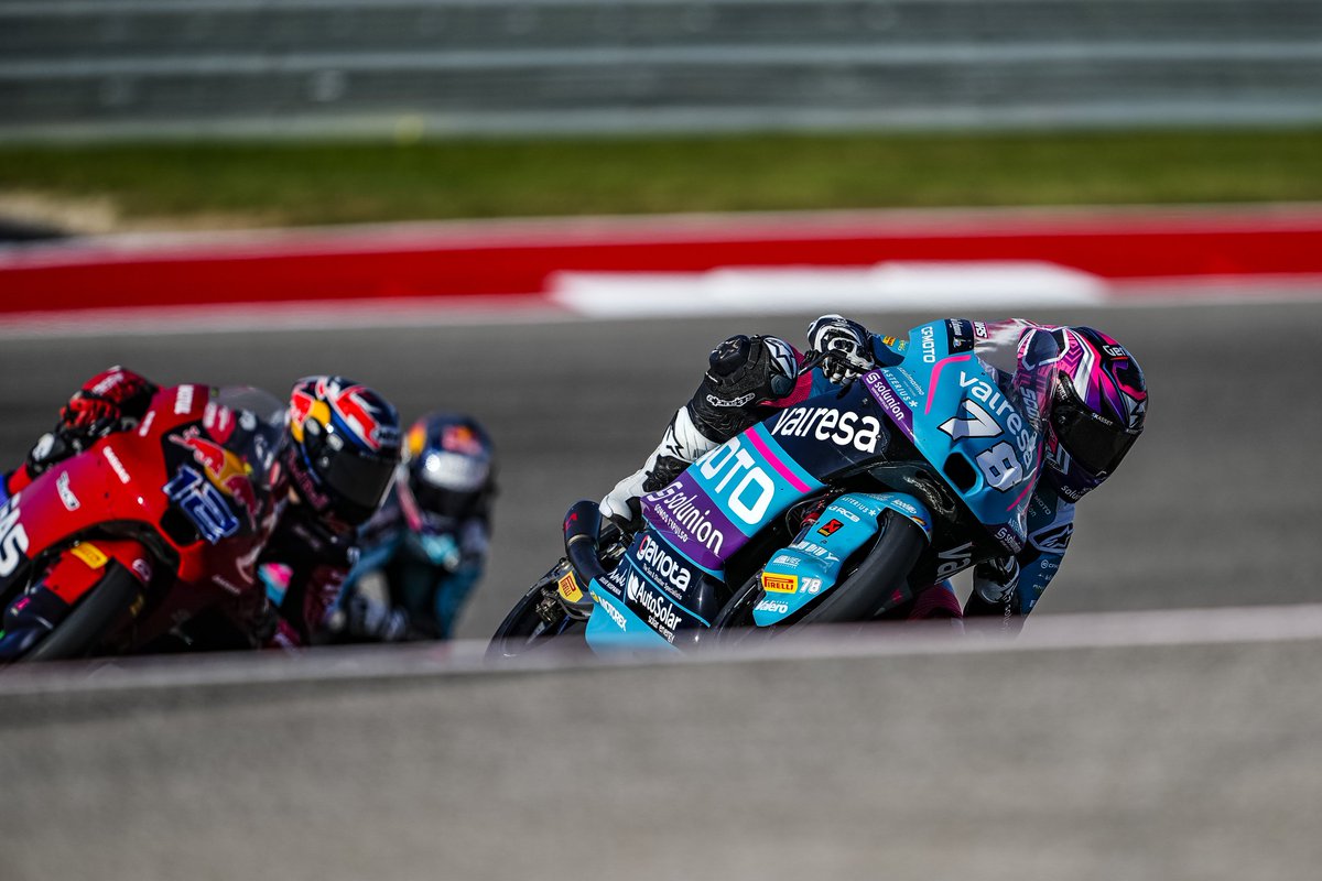 #AmericasGP #Moto3 Practice 1

🅿️1️⃣ David Alonso 2:15.173
🅿️2️⃣0️⃣ Joel Esteban (+1.437)