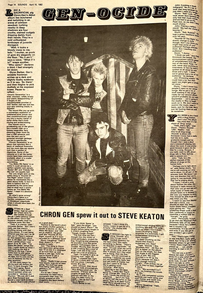 ZoundsAbound's tweet photo. Steve Keaton meets Chron Gen head on after he considers the Letchworth Punk’s debut album a complete disaster.
A middle ground is found & Keaton’s recognition of the band’s resolve is ultimately justified.
#ChronGen #ChronicGeneration
Pic Andy Hanson
Sounds Apr 10th 1982 https://t.co/Id18etUahK