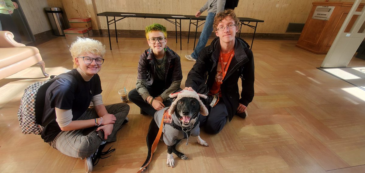 What do 1900 #okstate students say about P3?
☑️ 98% feel happy after petting a P3 dog
☑️ 98% recommend P3 events to others
☑️ 96% believe attending P3 events alleviates stress
Help us continue to make a difference at OSU.  
🐾 Donate here:  bit.ly/3IXT56d  
#pettherapy