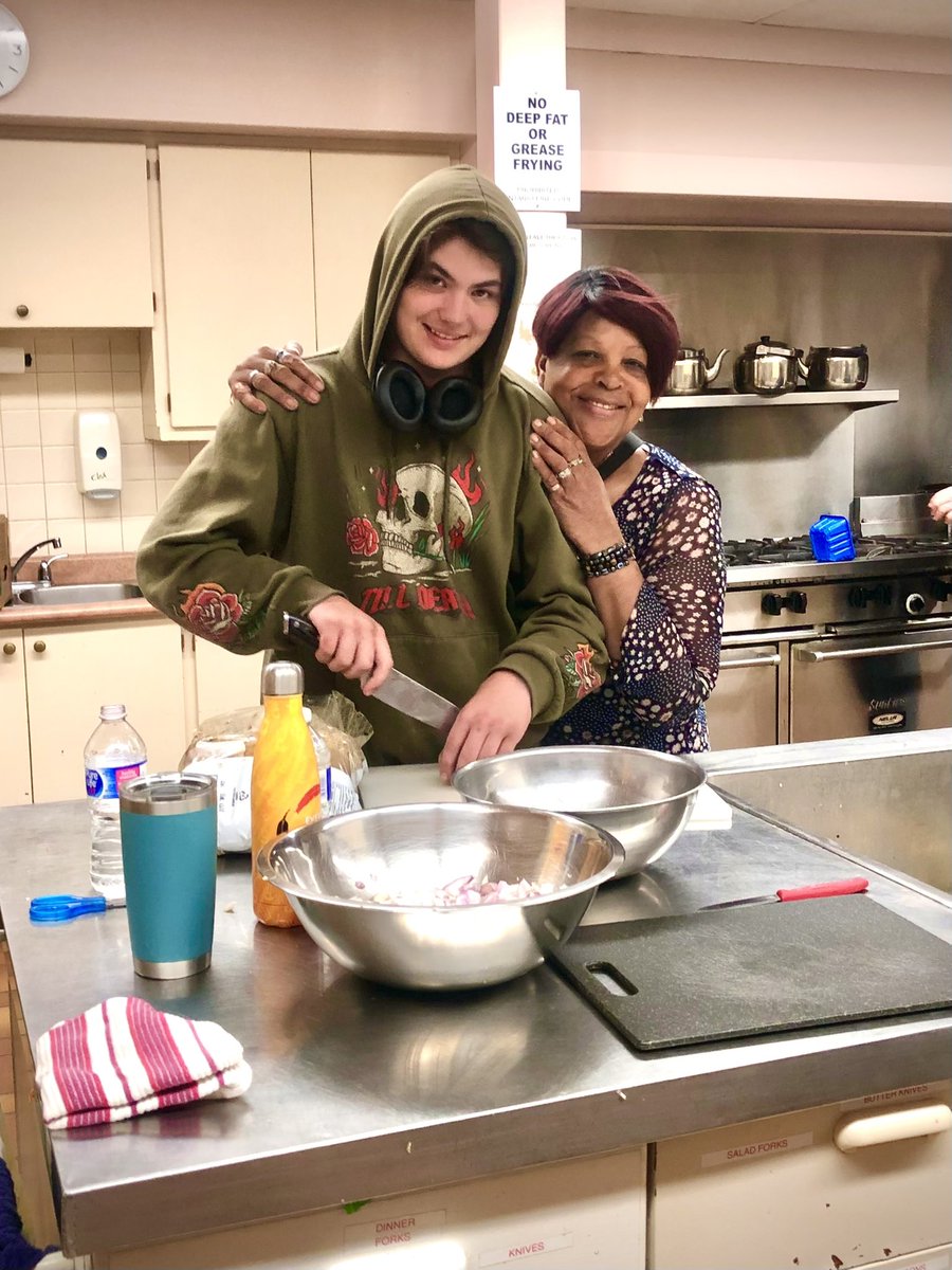 Love to see the love of amazing Anne cooking with Chef Dero for tomorrow's massive Gore Park line for people experiencing hunger and homelessness (she'll come back at 2 am to finish these 500 meals so they're hot and fresh when she  brings them to Gore) #HamOnt #Onpoli #cdnpoli