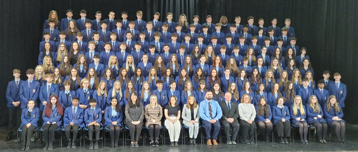 #GCSEs #Year11 last school photo today which is always a great day. So much promise in these young people, and they are working so hard! We're proud of the young people that you've become🙏 #LearningtogetherinChrist 💙🙏