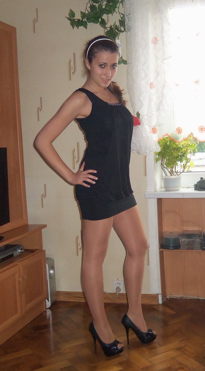 Black minidress, high heels and sheer #pantyhose.