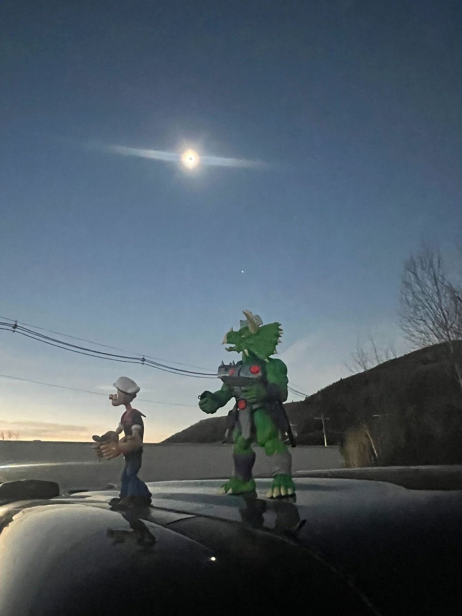 Winding down the week with a flashback to one of our absolute highlights - feast your eyes on this stunning shot of action figures Popeye and Triax Skiver basking in the totality of this week's solar eclipse! 🌔 ✨ #FlashbackFriday