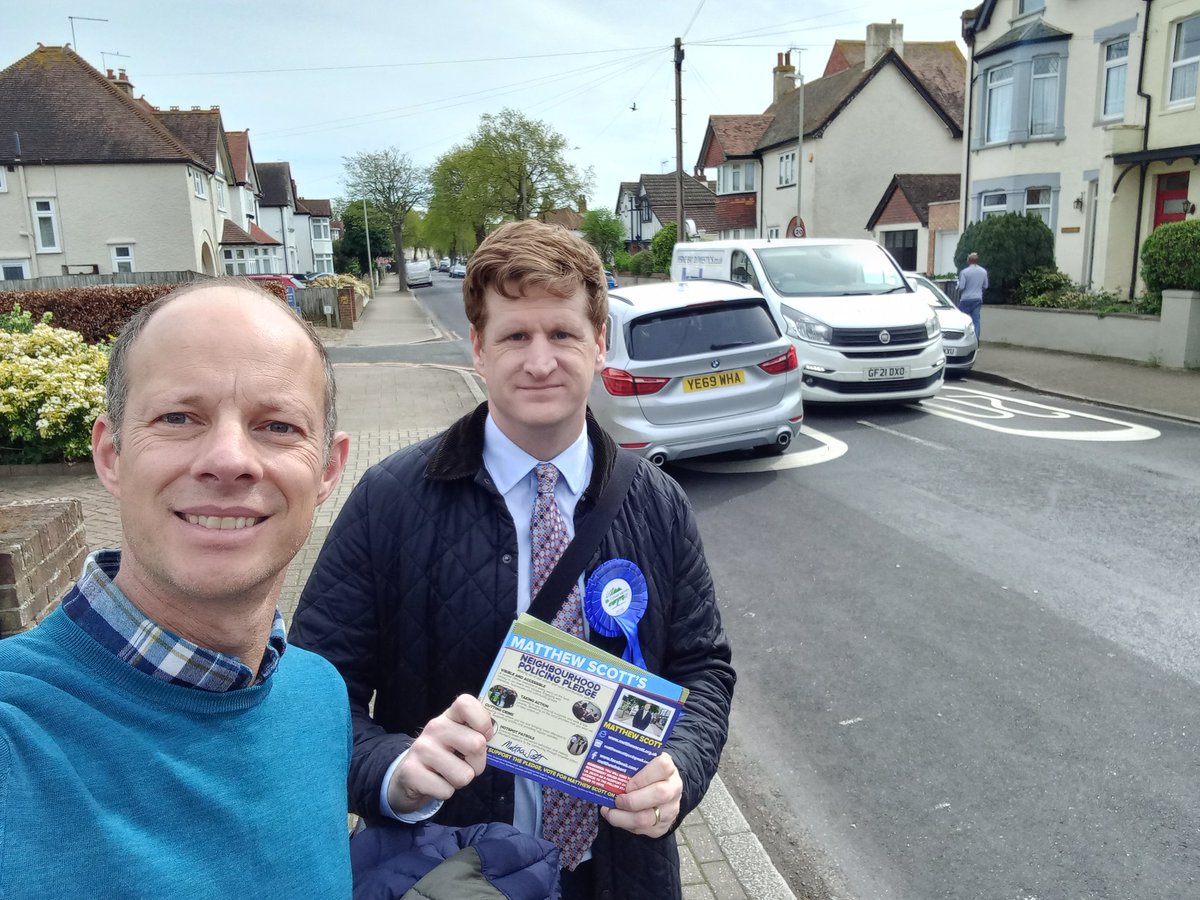 Campaigning in Herne Bay today with @matthewinkent for his reelection as Kent's Police & Crime Commissioner. Spoke to several residents who recognise the increased visibility of local police officers. Hope Matthew gets your support in May so he can continue his great work 🚔