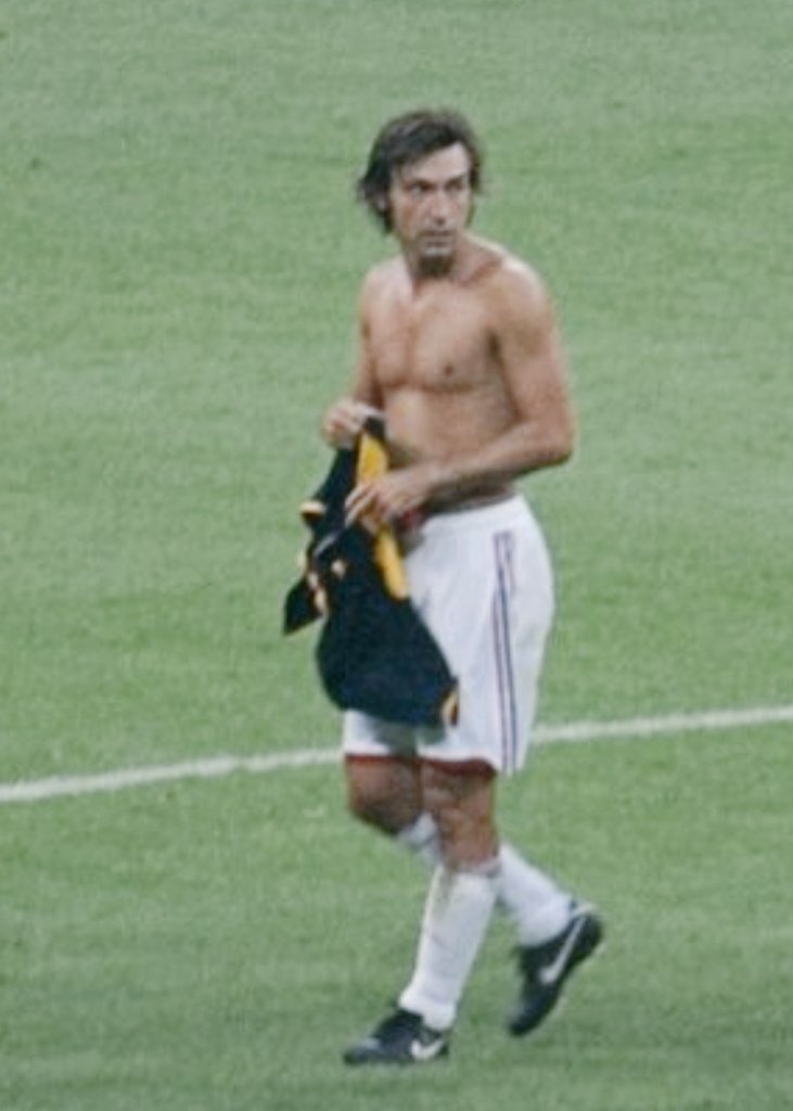 Andrea Pirlo? Hincha de Boca,
VAGO Y ATORRANTE