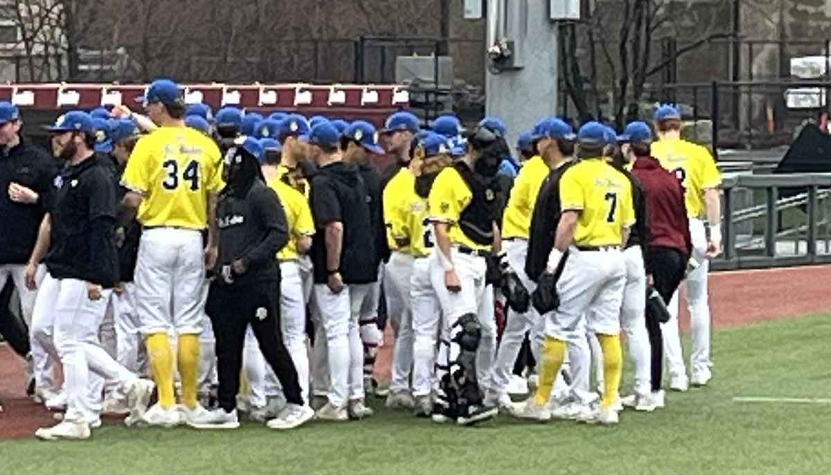 I don’t get this weather in LA, and I am HERE for it. Dodging raindrops today with 58° temps as @WakeBaseball takes on @BCBirdBall. Eagles wearing their @RedSox-like blue & gold honoring the #BostonMarathon which takes place on Monday.
