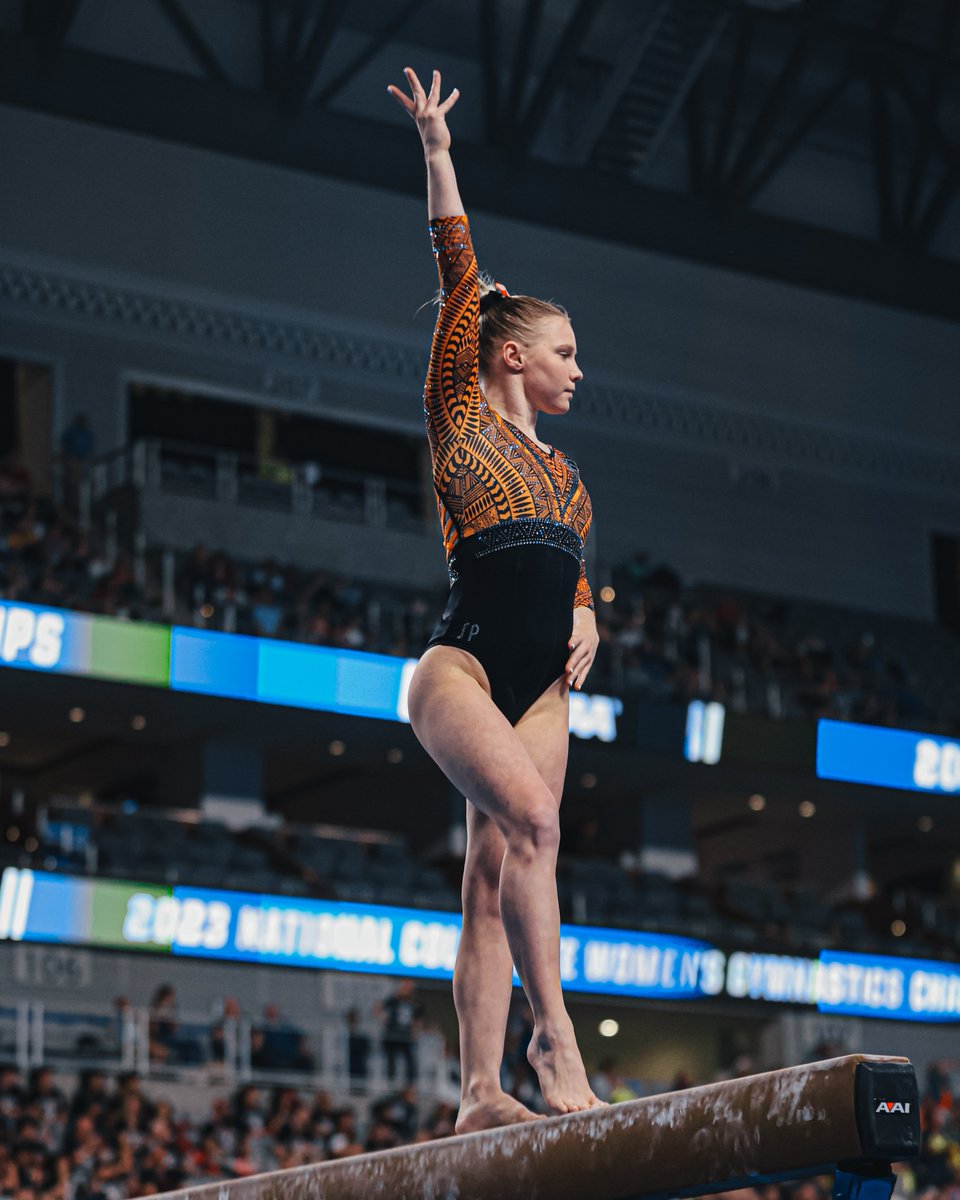 Last year's runner-up on the beam, @jadeacarey is headed back to Nationals again in less than one week‼️ She's set to compete in the all-around alongside @GatorsGym in Semifinal II, slated for 𝗧𝗵𝘂𝗿𝘀𝗱𝗮𝘆, 𝗔𝗽𝗿𝗶𝗹 𝟭𝟴 at 𝟲 𝗽.𝗺. 𝗣𝗦𝗧 on 𝗘𝗦𝗣𝗡𝟮📺 #GoBeavs