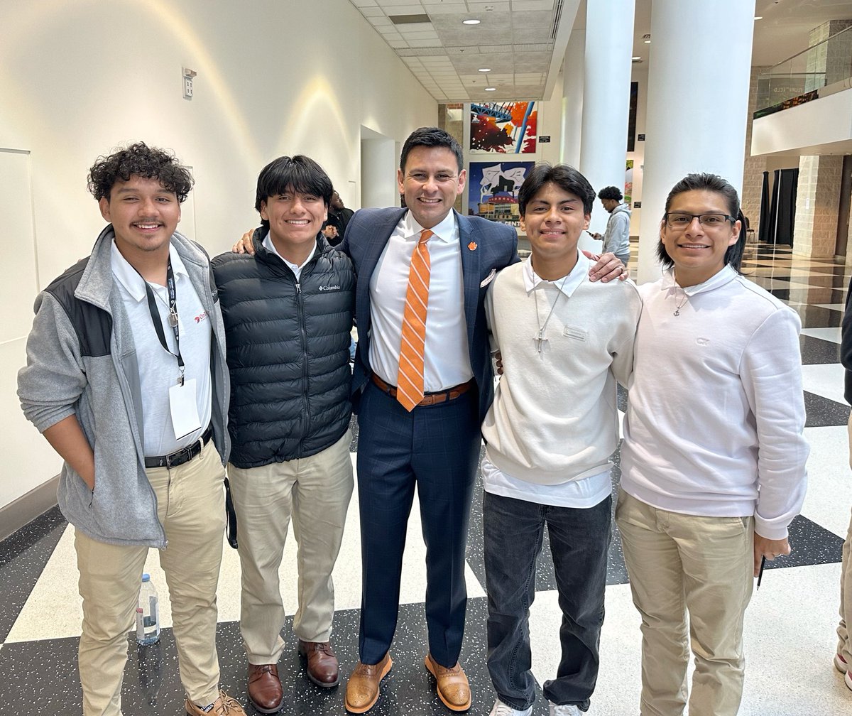 julio_clemson's tweet photo. Enjoyed meeting these amazing HS seniors at the 7th Annual @ClemsonUniv Men of Color National Summit! All 4 are first-generation HS grads &amp; are #Tigertown bound for this fall! Welcome to the #ClemsonFamily, my friends! @TigertownBound #clemsonmoc #gamechangers #TheBestIsYetToCome https://t.co/l6rRVsgt3y