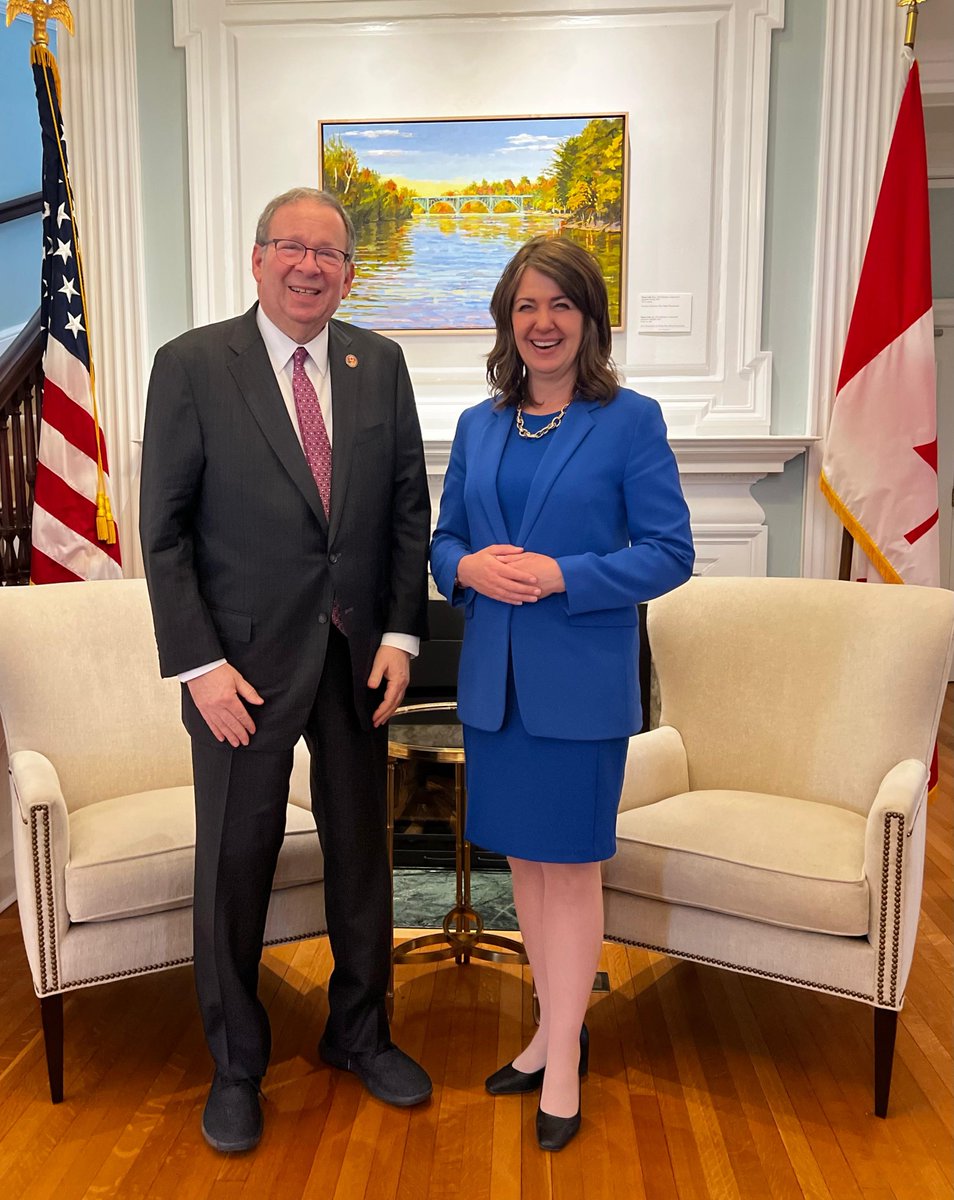Honored to host <a href="/ABDanielleSmith/">Danielle Smith</a> for a warm and substantive lunch at Lornado during her visit to Ottawa. The United States and Alberta share a vital energy trading relationship and strong cross border relations, as well as a commitment to a cleaner energy future.
