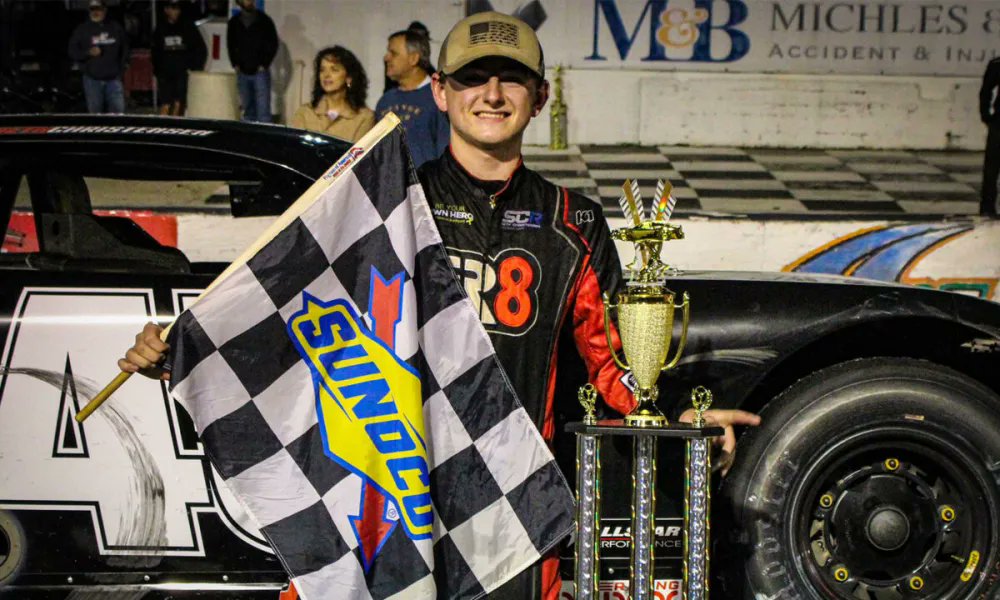 SRWRadio's tweet photo. This week on #SRWRadio - EVP/GM of @ATLMotorSpdwy Brandon Hutchison recaps @AmbetterHealth 400 & previews @QuakerState 400 race weekends, #ShortTrack News with host of @PRNAtTheTrack @LBatycki, #ProLateModel driver @seth_racing recaps his win at @5FlagsSpeedway plus #RacingNews https://t.co/3ixXcGpVBj