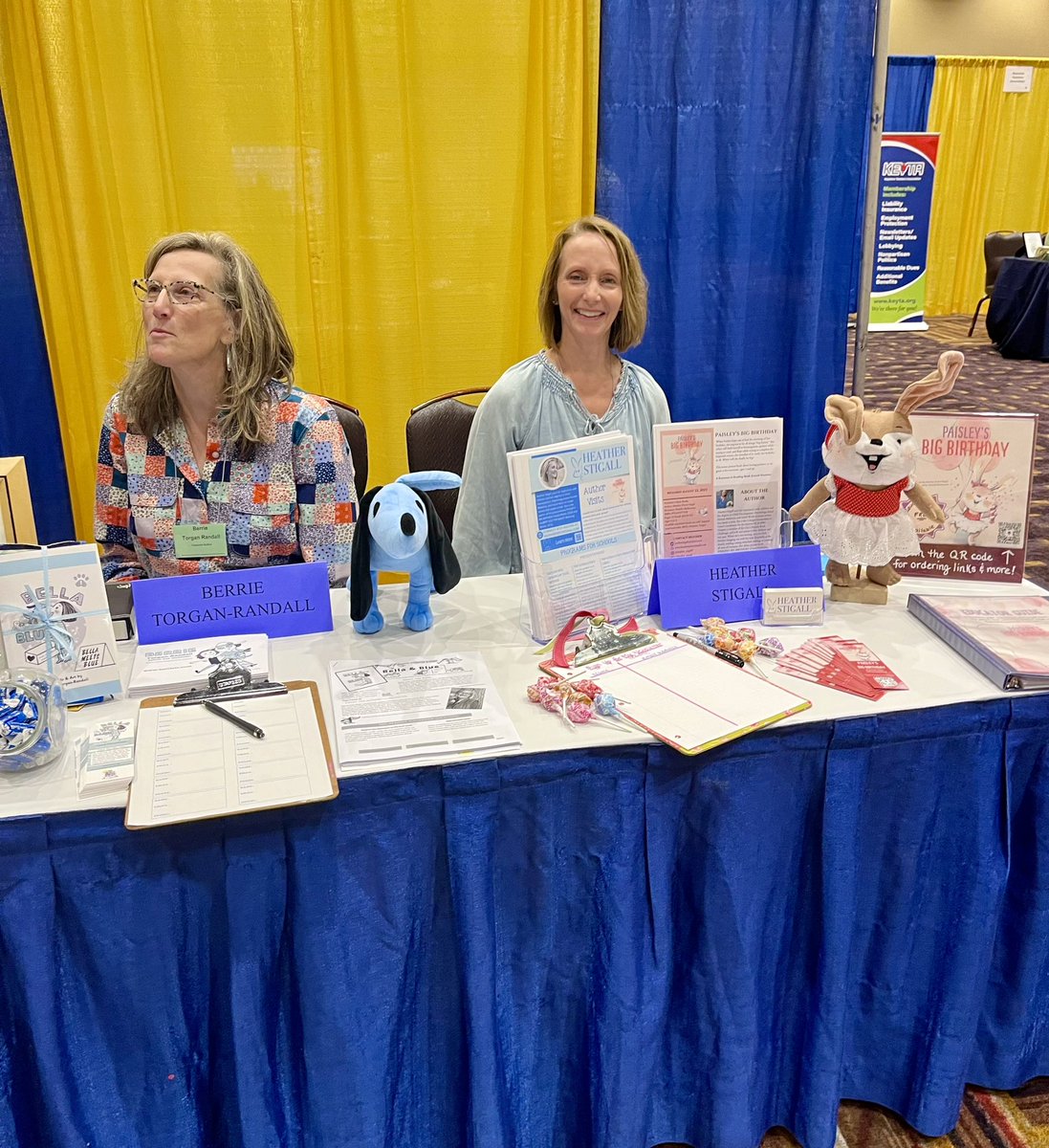 📚Heather P Stigall 🐰👻 is on other platforms tweet media