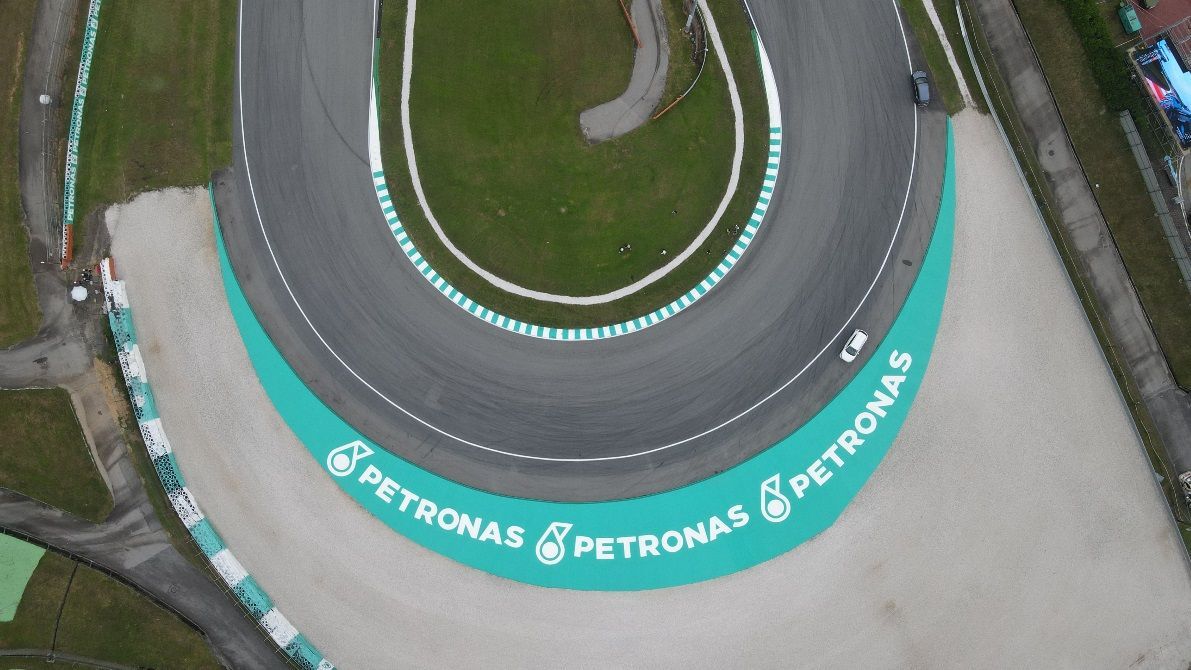 The most recent Realta #Mapei #magazine features the #Petronas Sepang International Race Circuit and details how Mapei #waterproofing and #coating solutions and technologies have helped the circuit prepare for top level #motorsports. buff.ly/43Gk8fU #Formula1 #F1 #WTCR