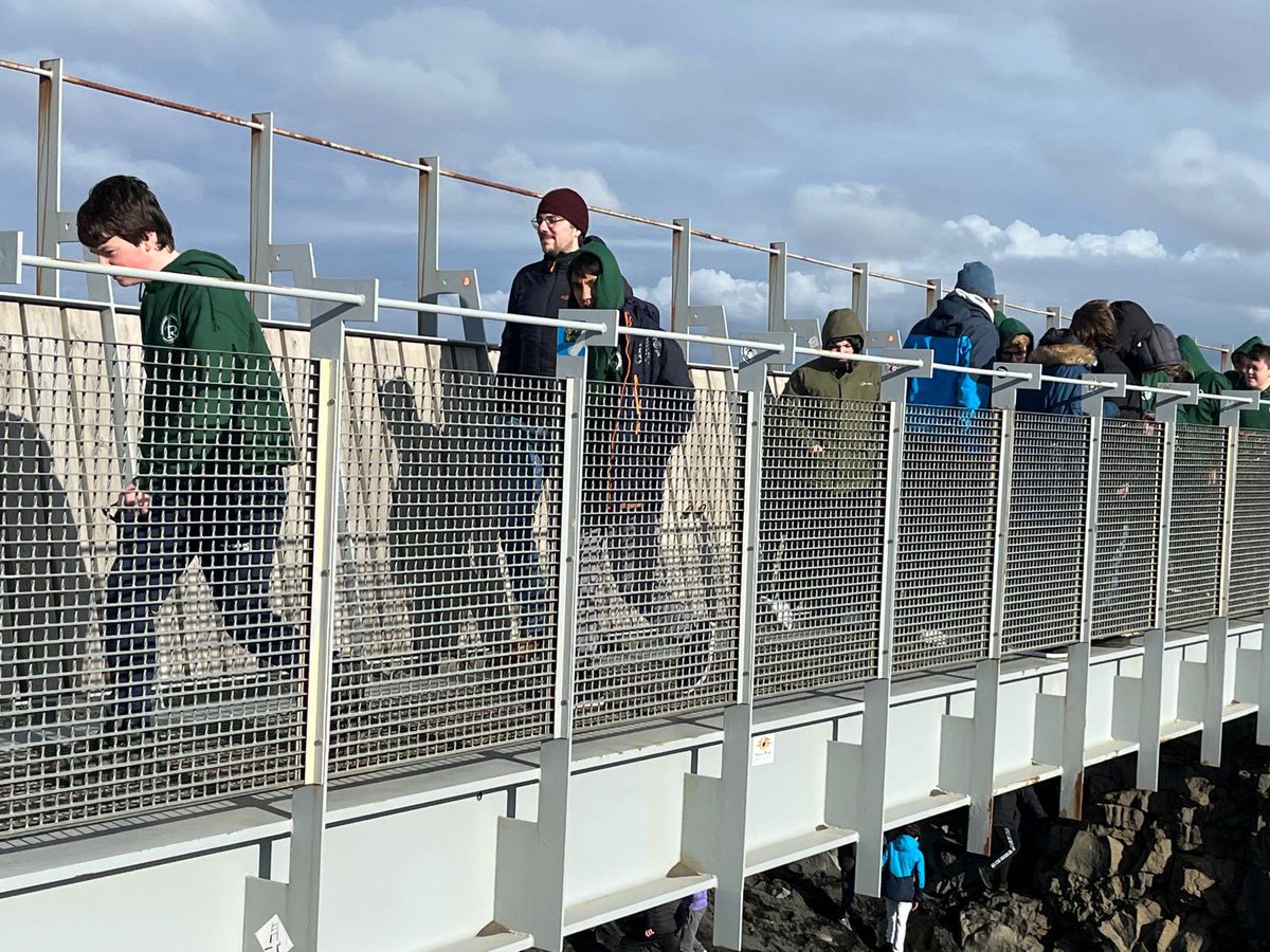 Excellent first day with Team Romero in Iceland. Arriving slightly ahead of schedule we have already walked across the “Bridge between two continents” and smelt the sulphur delights at the Hot Springs. Students have been amazing !