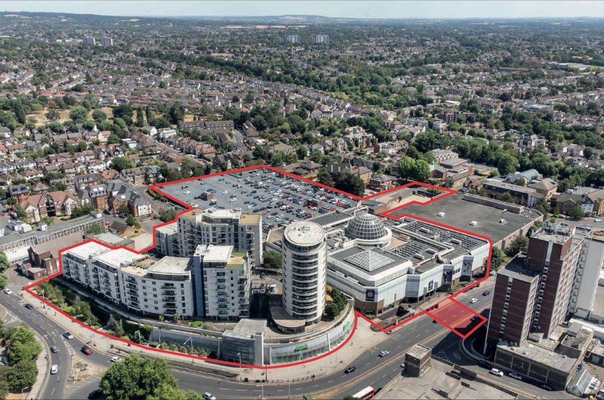 Another big acquisition announced by Derry's Martin Property Group. It has bought the 243,089 sq ft Mercury Shopping Centre in the centre of Romford (just east of London). Tenants include Asda, Premier Cinema, Mecca Bingo and McDonalds. Asking price was listed as £25m.