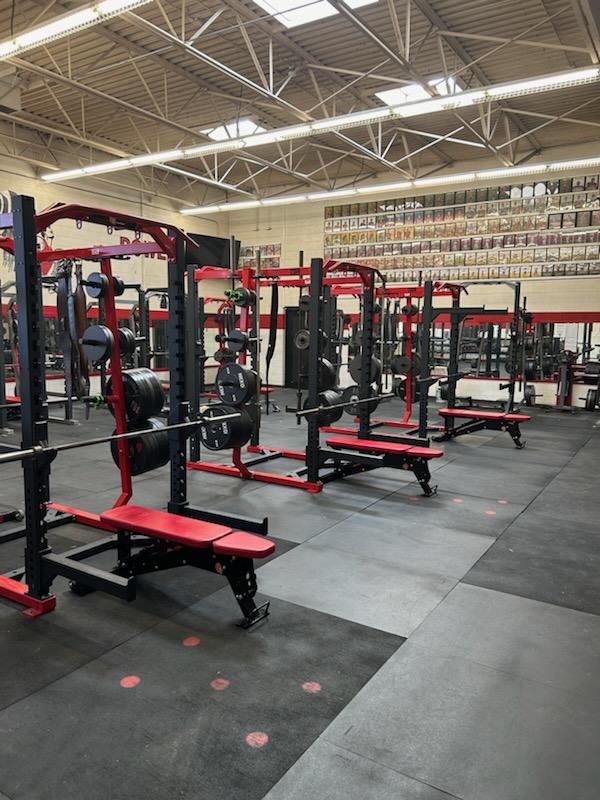 One of the many perks of this job, getting to meet & spend time w/quality people. Coach Rogers at Smith Center HS has program history on the walls & @power_lift  throughout. We recently upgraded w/some new combo racks & benches. Thankful&Grateful #PowerLiftPROUD #powerliftBUILT