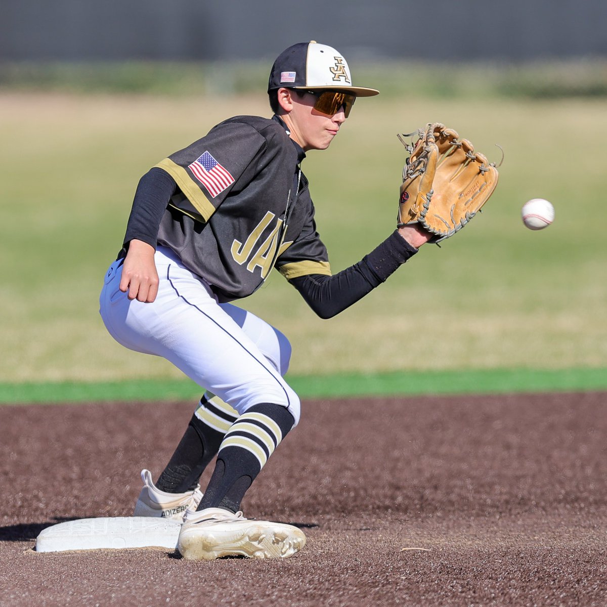 Jefferson Academy BB taking on Colorado Academy @JA_Athletics @BoCoPreps @MaxPreps @CHSAA (Full Gallery of Varsity Game Images Available at MaxPreps at t.maxpreps.com/3RgRcmS) Images of #6 Dustin & #12 Ben