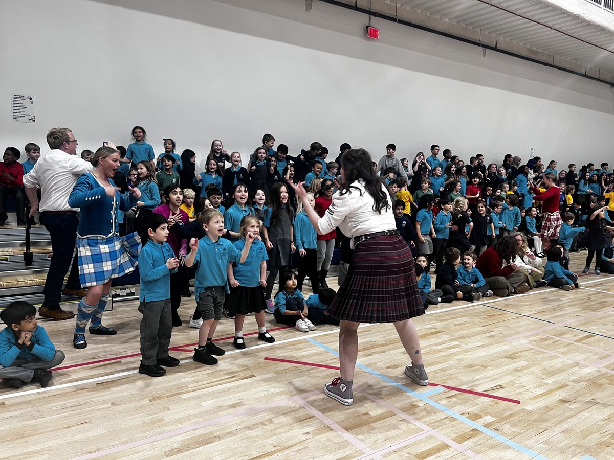 Last week, @TheWashTattoo visited two D.C. schools with the Rollin’ Drones and OzScot Australian Highland Dancers to showcase the best of Scottish culture. Students were treated to an exciting performance and learned more about bagpipes and traditional Scottish dance.