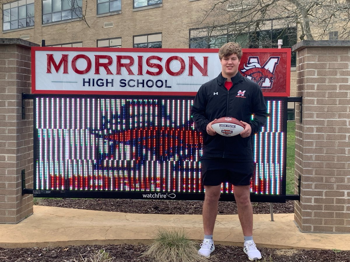 Congratulations to Carson Strating from Morrison H.S. on being chosen as the @ChicagoBears Community H.S. All-Star this week. Carson volunteers at his local Kiwanis chapter. He also coaches and mentors youth at a local youth flag football program.