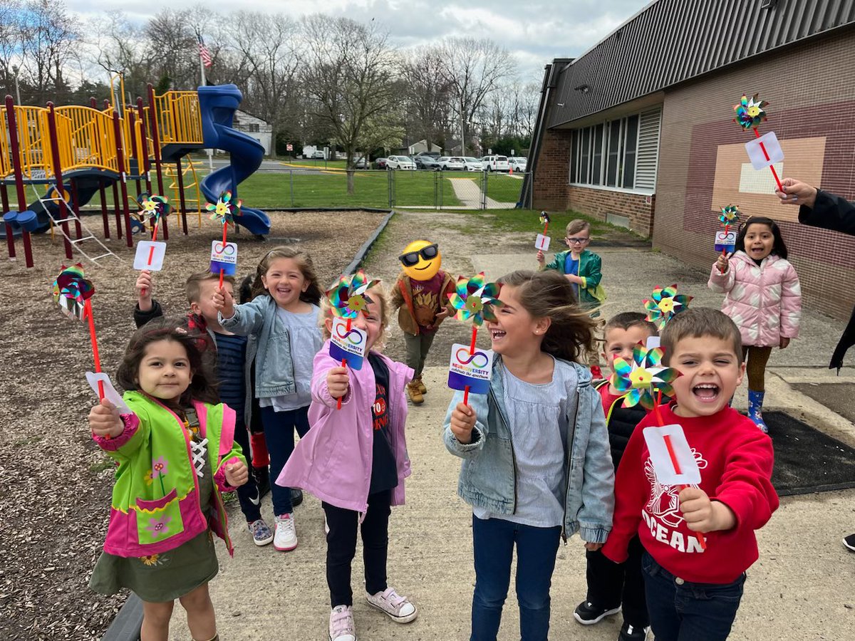 The Preschool Autism Acceptance Parade was a resounding success, fostering a sense of inclusion and understanding within our school community. Students & staff came together to celebrate diversity & promote acceptance, making it a memorable and meaningful event for all involved!