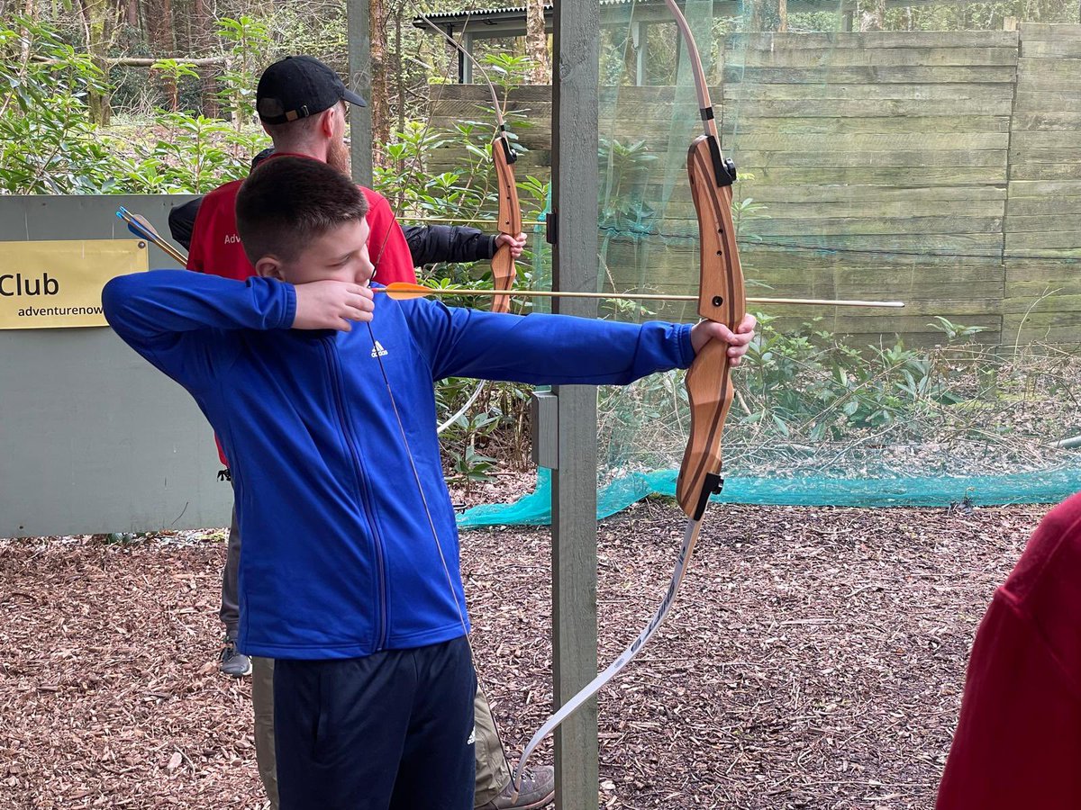 What a great end to the week! KS3 are learning the techniques and principles of archery in this half term’s PE sessions and what a great start they’ve made! Such fantastic focus and perseverance! 🏹🎯#sports #discoveringtalent