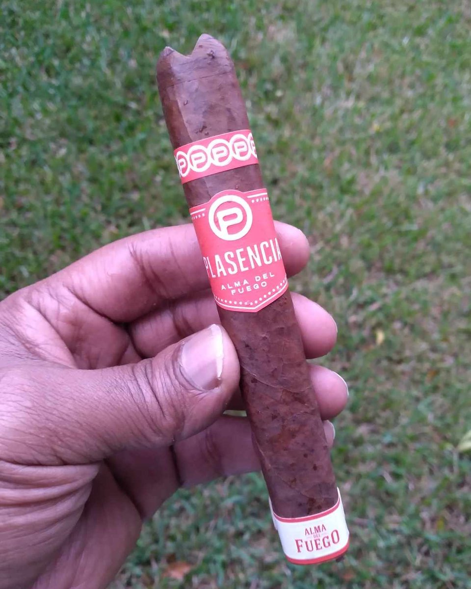JDCigarSmoke's tweet photo. Ɏës  iᴎdeɇd 🔥💨💨💨 https://t.co/lrwwxJJmKB