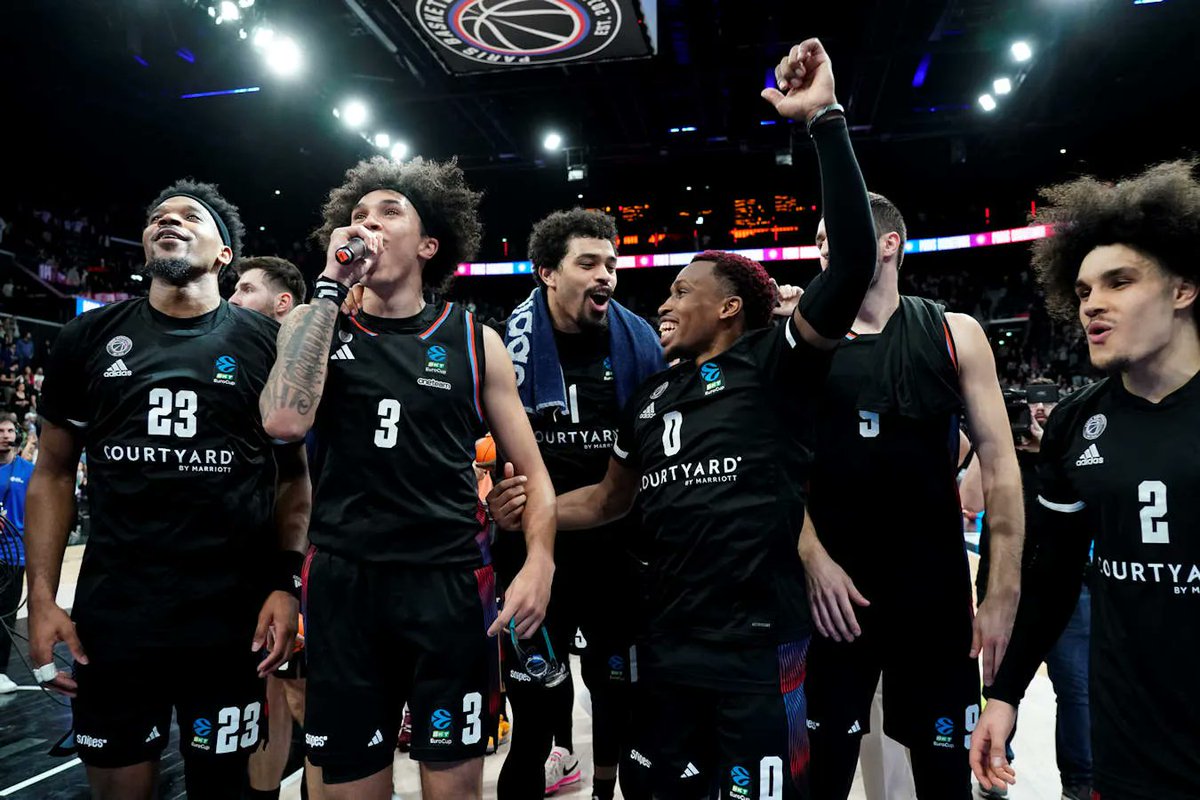 BKT EuroCup'ta 2023-24 sezonunun şampiyonu Paris Basketball 🏆

🎫 Serinin 2. maçında da JL Bourg'u 89-81 mağlup eden Paris ekibi, gelecek sezon Turkish Airlines EuroLeague'de yer almaya hak kazandı!